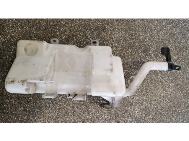 Бачок оконной жидкости