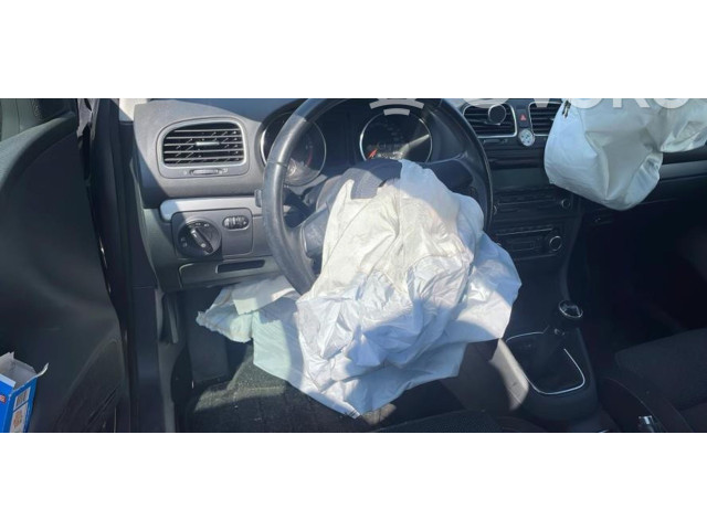 Радио/ проигрыватель CD/DVD / навигация 1K0057187AX, 1K0057187AX Volkswagen Golf VIII