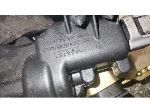 Zámek zadních dveří 678AA Chrysler Voyager 2002