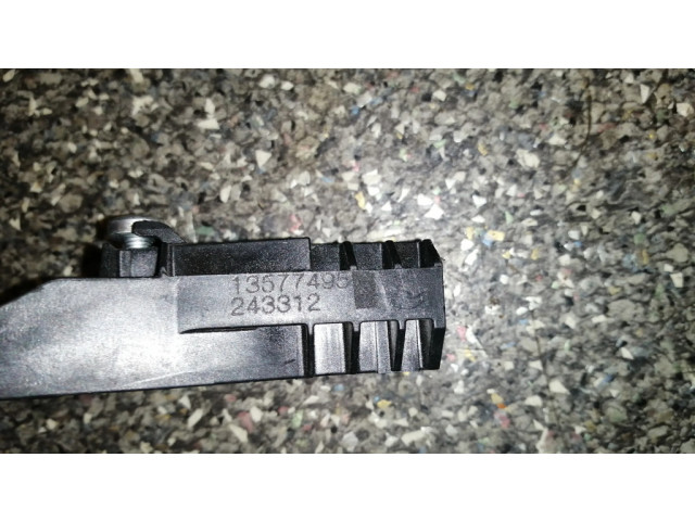 Передний держатель / кронштейн для внешней ручки открытия