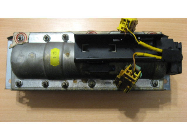 Подушка безопасности пассажира 3W880204B Bentley Flying Spur