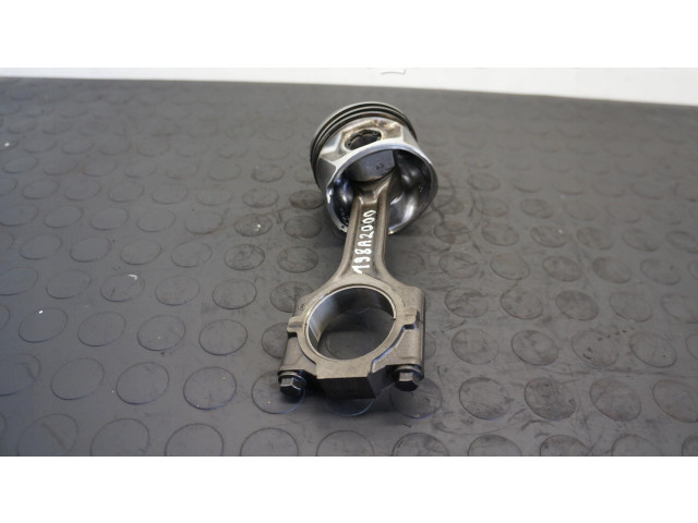  Поршень с шатуном    Fiat Bravo  