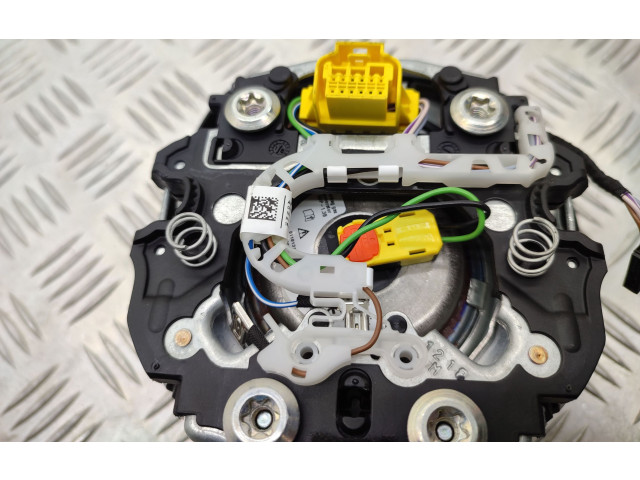 Подушка безопасности водителя 5G0880201R Volkswagen Golf Sportsvan