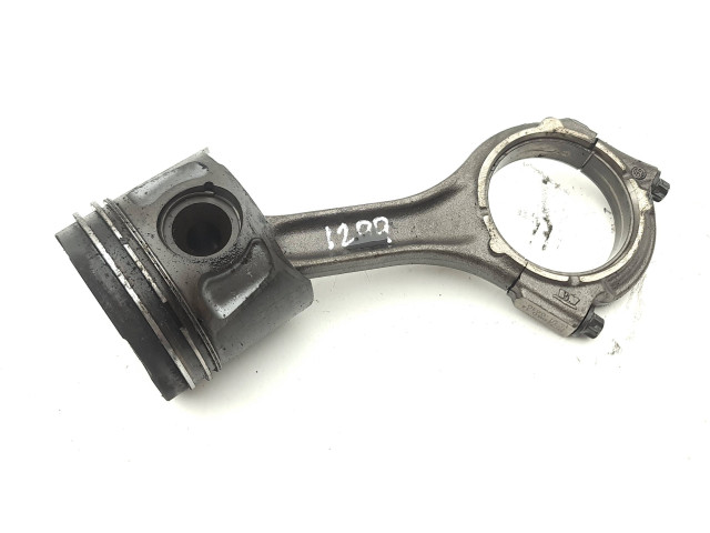 Поршень с шатуном M15746 D Maserati Ghibli