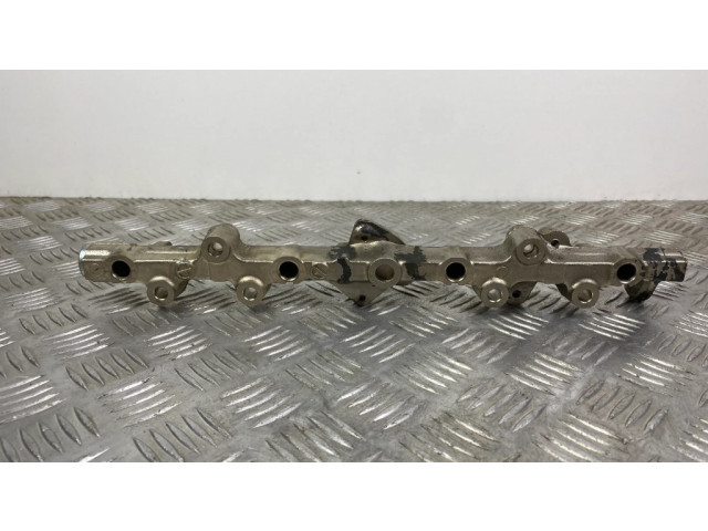 Топливная рампа Infiniti QX80 5.6 для двигателя VK56VD