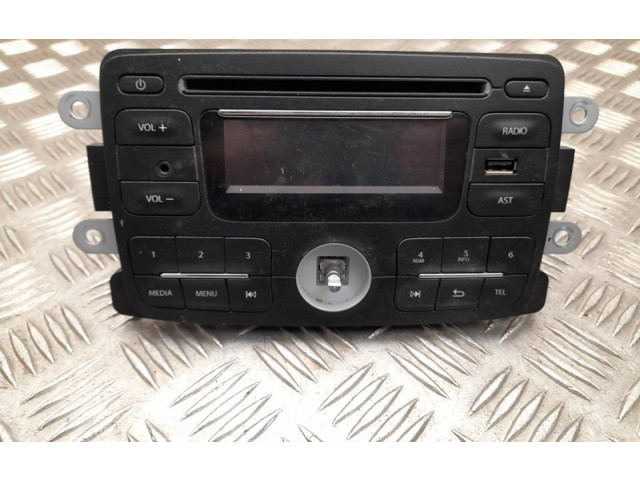 Радио/ проигрыватель CD/DVD / навигация 281150954R, R3515   Dacia Dokker