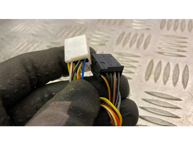 Zpětné zrcátko pravé Mercedes-Benz GLE AMG (W166 - C292) 2017 A1668103400