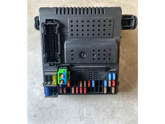 Pojistková skříňka 30765643, 28043320 Volvo XC90 2007