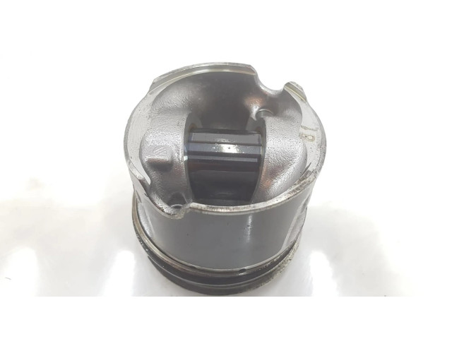  Поршень с шатуном  8580515, 11258580515  BMW X3 G01 для дизельного двигателя 2.0