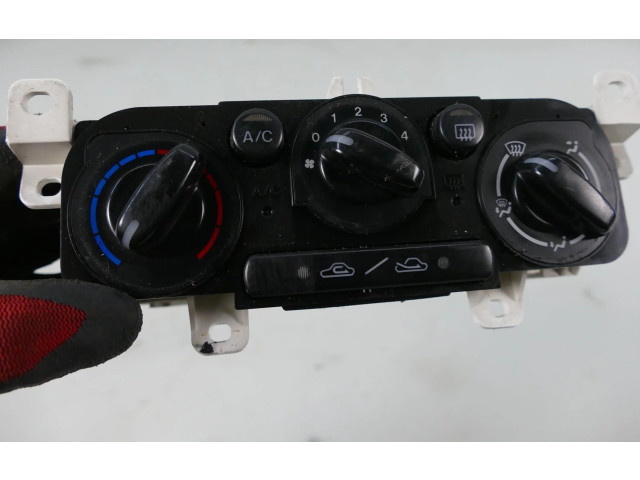 Блок управления климат-контролем    Mazda 323 F