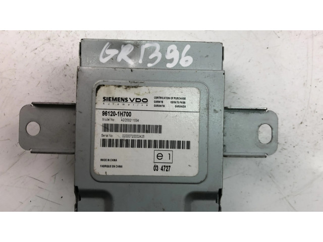 Блок управления 961201H700   KIA Ceed