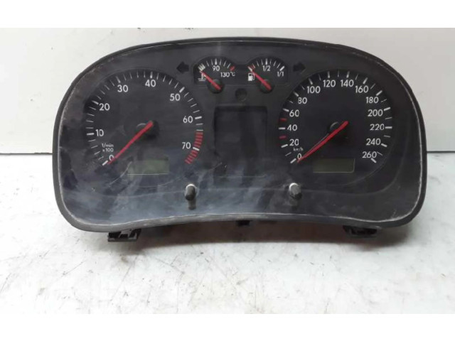 Панель приборов 1J0919861D   Volkswagen Bora       