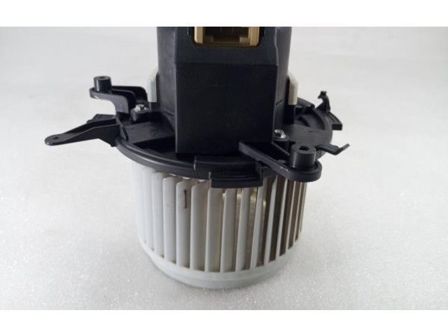 Вентилятор печки    5P1330100, EQA353   Peugeot Partner III