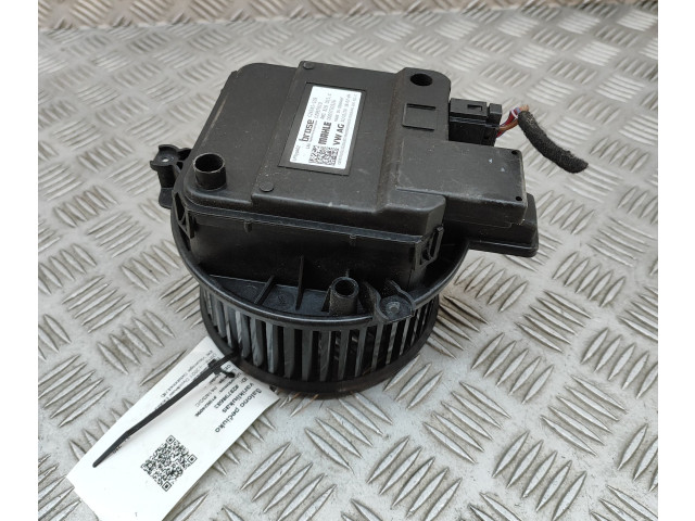 Вентилятор печки    4M1820021C, C24245109   Audi Q8