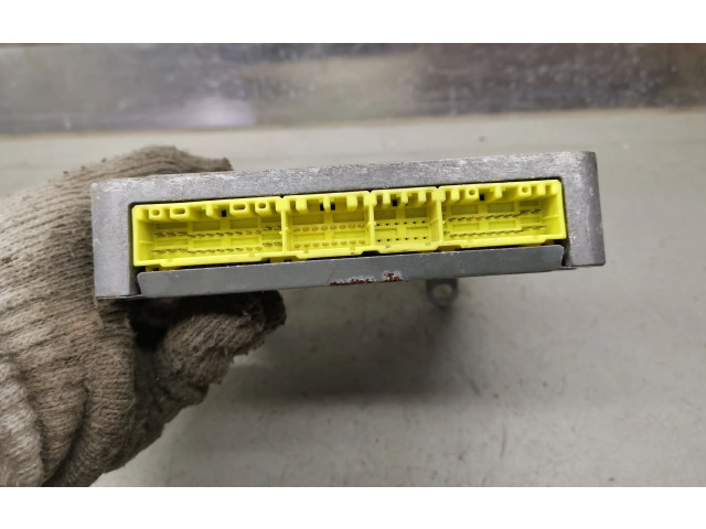 Блок управления двигателя    Mazda Xedos 9