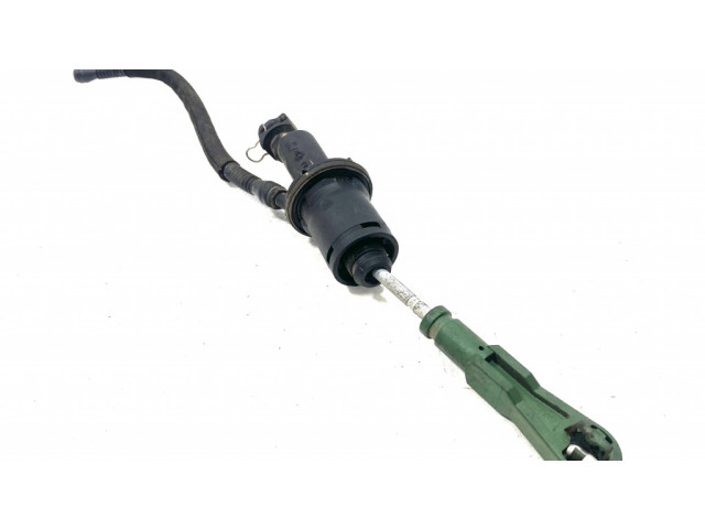 Рабочий цилиндр сцепления