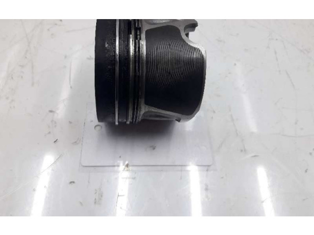 Поршень с шатуном 03L107065G, 03L107065G Volkswagen Golf VI