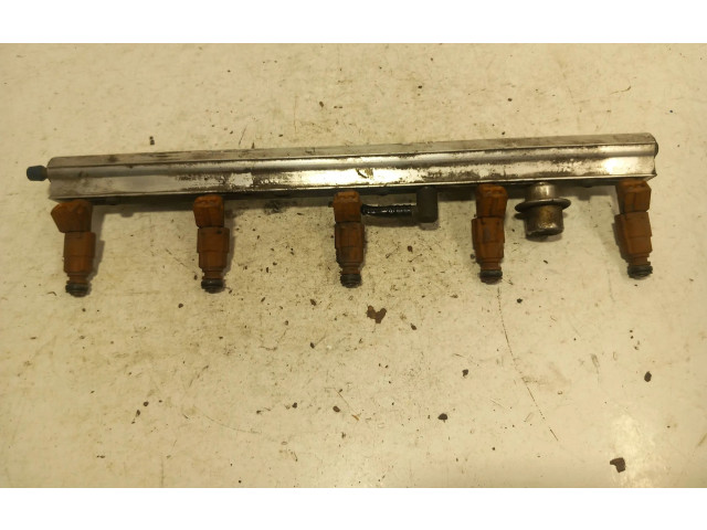 Топливная рампа 9202710   Volvo XC70  