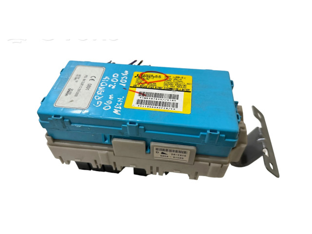 Блок предохранителей MR587655, G8C507M Mitsubishi Grandis