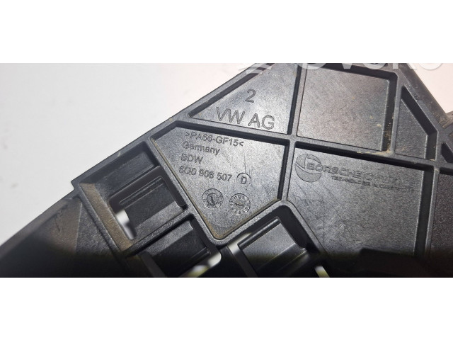 Блок предохранителей 5Q0907361D, 5Q0906507D Skoda Superb B8 (3V)