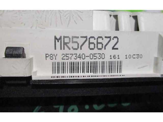 Панель приборов MR576672, 2573400530 Mitsubishi Montero