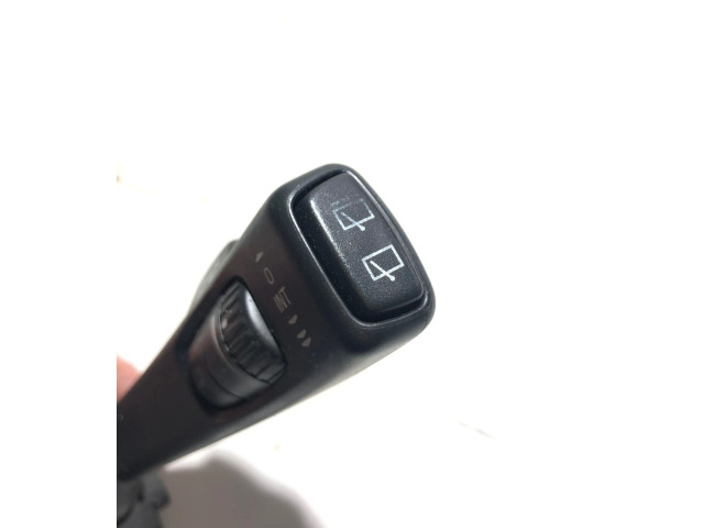 Ручка стеклоочистителей 17D770   Volvo V50