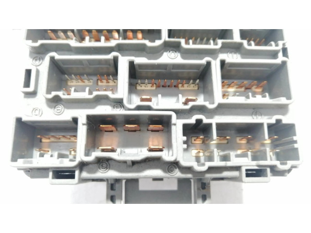 Pojistková skříňka 3820ES6AG200 Honda Civic