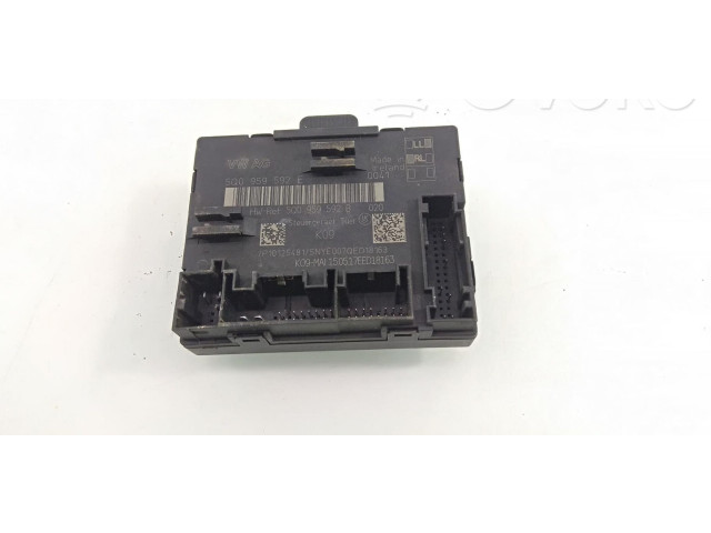 Řídící jednotka 5Q0959592E   Volkswagen Tiguan 2017