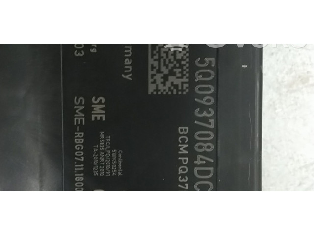 Pojistková skříňka Řídící jednotka BSM 5Q0937084DC   Audi A3 S3 8V 2019