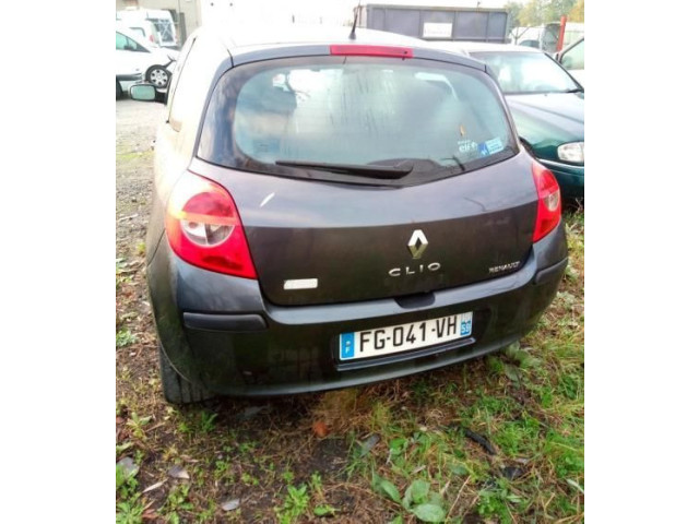 Ручка стеклоочистителей 8201590631   Renault Clio III
