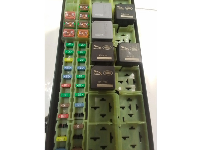 Ящик предохранителей (комплект) P00108758A, CK5214A067AB Land Rover Evoque I