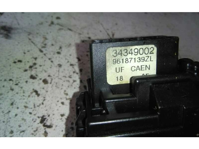 Ручка стеклоочистителей 96187139ZL   Peugeot 306