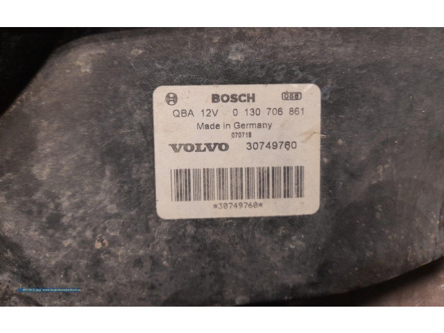 Электрический вентилятор радиаторов  30749760   Volvo V70 