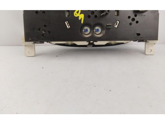 Přístrojová deska Nissan Almera Tino BU071