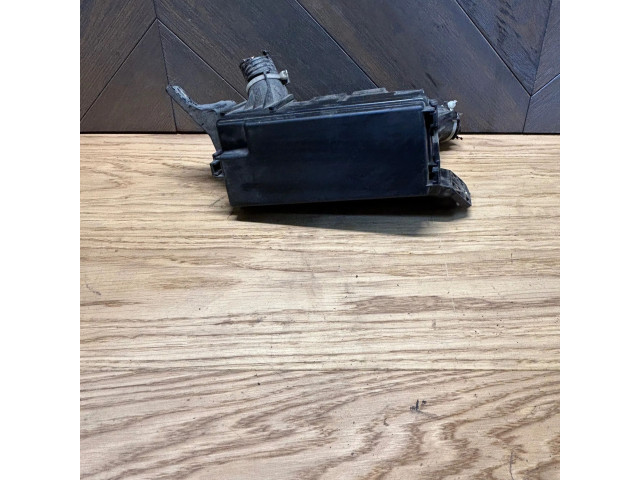 Блок предохранителей     Honda HR-V    