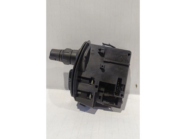 Включатель скорости стеклоочистителей 88103003117   Renault Clio III