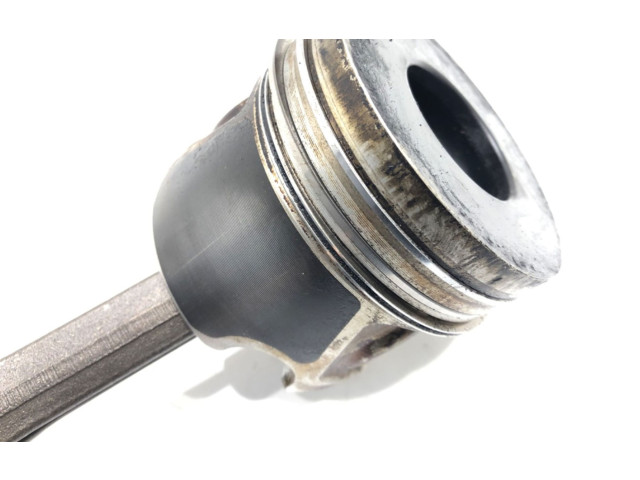  Поршень с шатуном  BMN  Skoda Octavia Mk2 (1Z)  