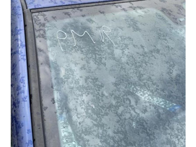 Моторчик заднего дворника     Peugeot 406