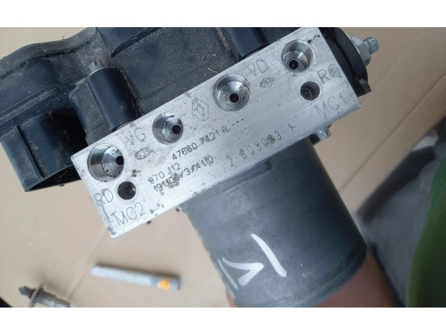 Jednotka ABS 476607421R   Renault Clio V 2022