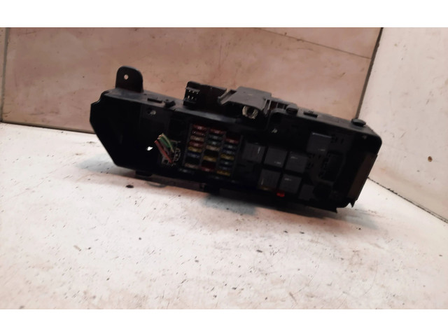 Блок предохранителей  9494210   Volvo V70    