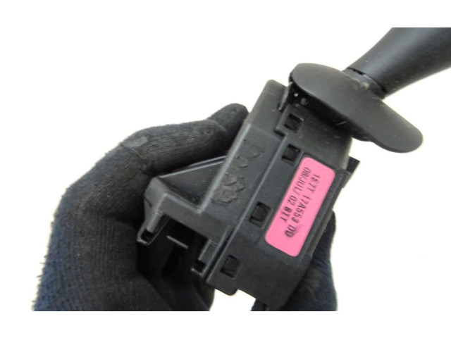 Ручка стеклоочистителей 1357437 Ford Fusion