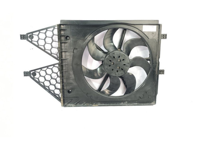 Вентилятор радиатора     6R0121207    Audi A1 