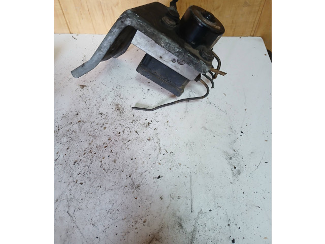 Блок АБС 8671224, 5WK84002   Volvo  V70  2000 - 2004 года