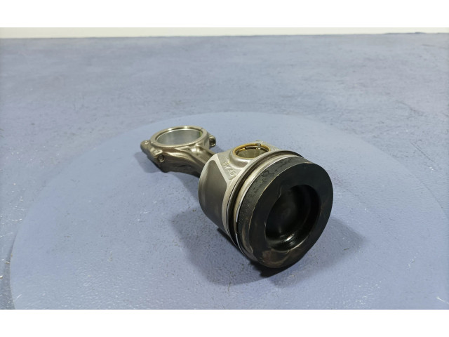 Поршень DFGA Skoda Superb B8 (3V)