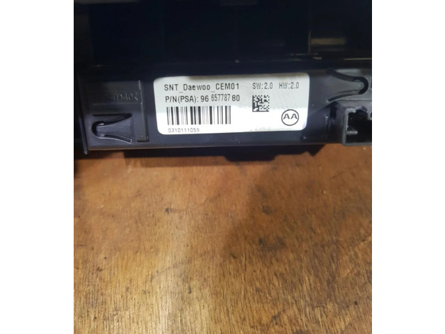 Дисплей 9677296480 Citroen DS4