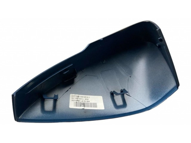 Пластиковая отделка зеркала