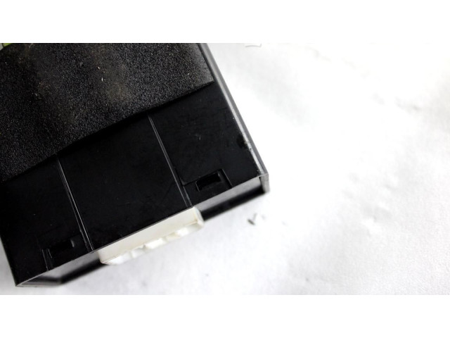 Блок управления 93571-3E000 KIA Sorento