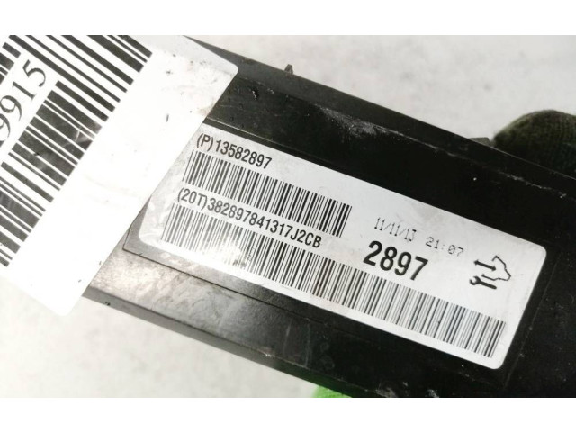 Pojistková skříňka 13582897, 13582897 Chevrolet Cruze 2012