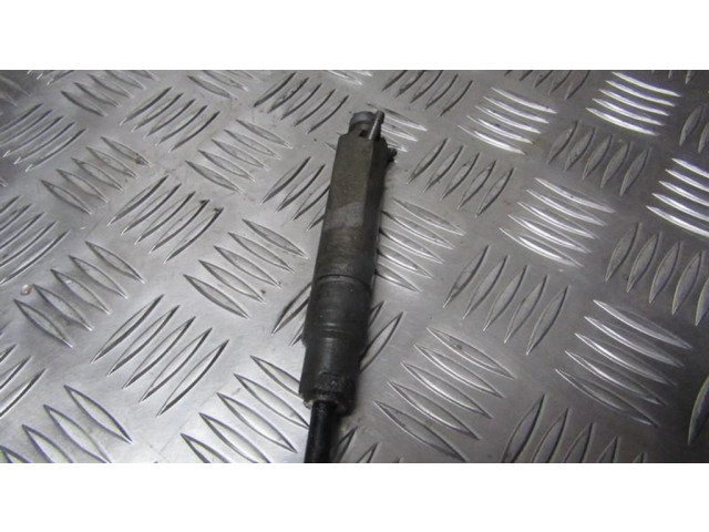 Vstřikovač 038130202a, 0432193595   Seat Toledo II (1M)  pro naftový motor 1.9  