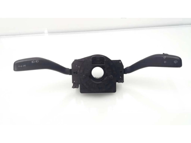 Мултифункционный включатель управления / ручка